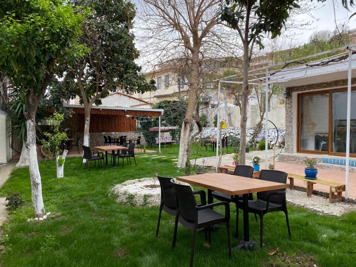 Duesseldorf Pansiyon Kusadasi Aydin Exteriör bild